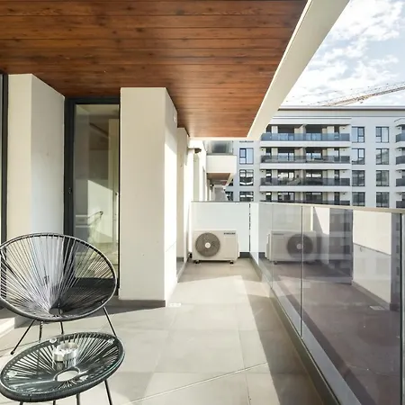 Sunset Cozy Pipera Business Center