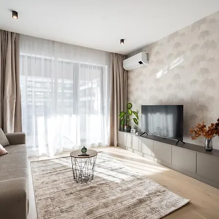 Sunset Cozy Pipera Business Center Apartment