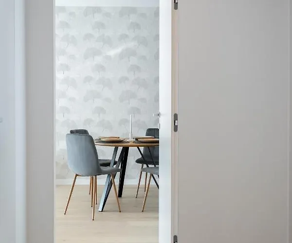 Sunset Cozy Pipera Business Center アパート